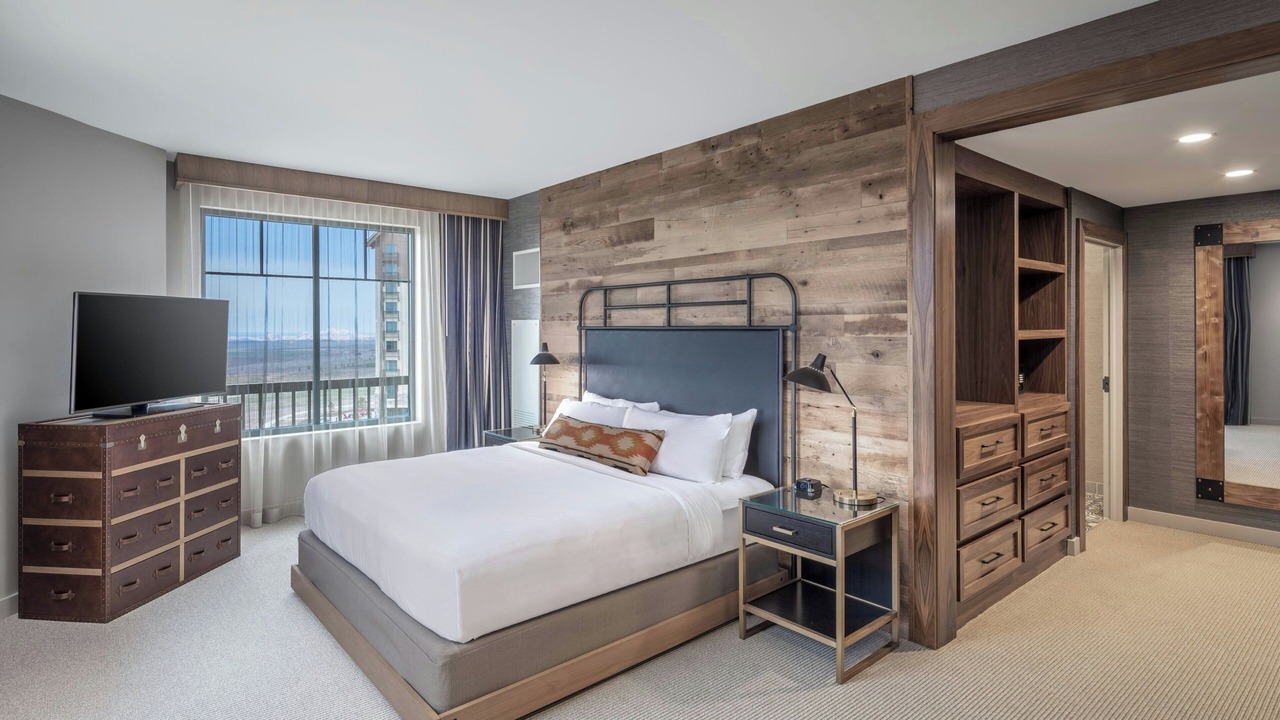 Photo of Bedroom in Aurora