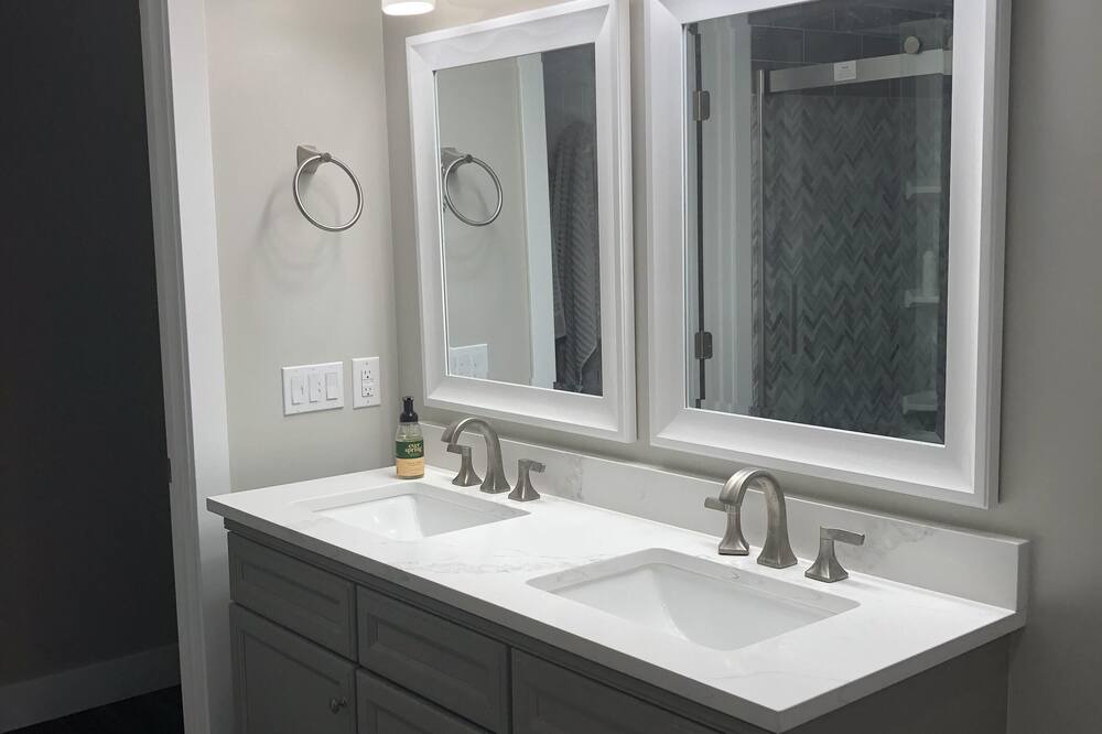 Photo of Bathroom in Warrior's Mark