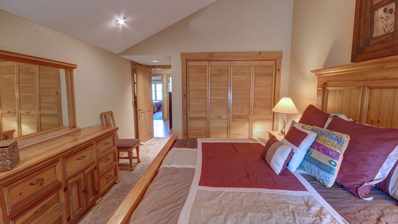 Photo of Bedroom in Keystone