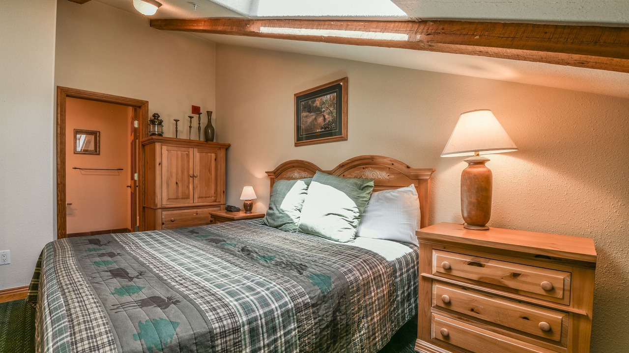 Photo of Bedroom in Mountain House