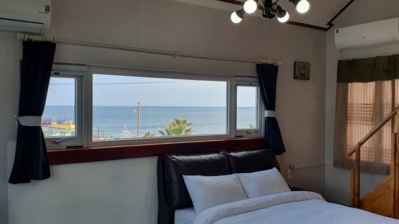 Photo of Bedroom in Pyoseon
