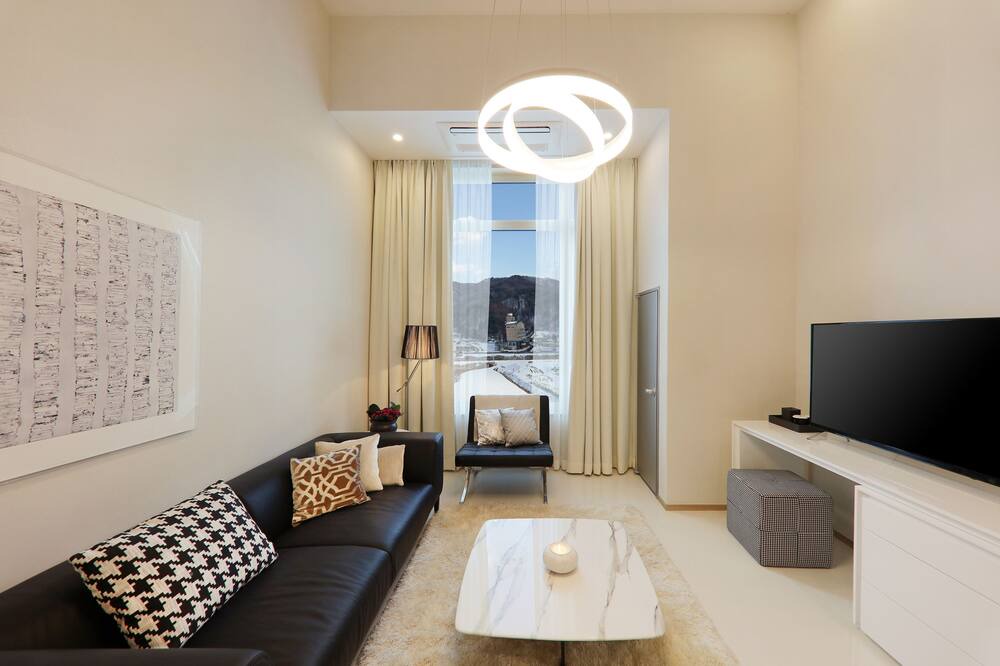 Photo of Livingroom in Bongpyeong