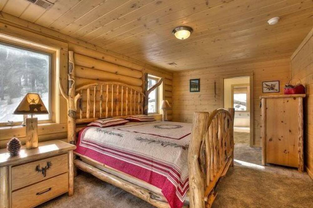 Photo of Bedroom in Lyons