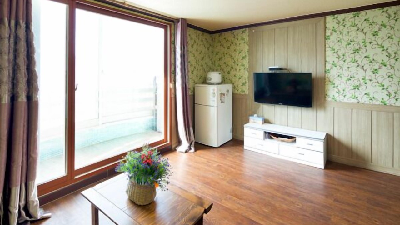 Photo of Bedroom in Toseong