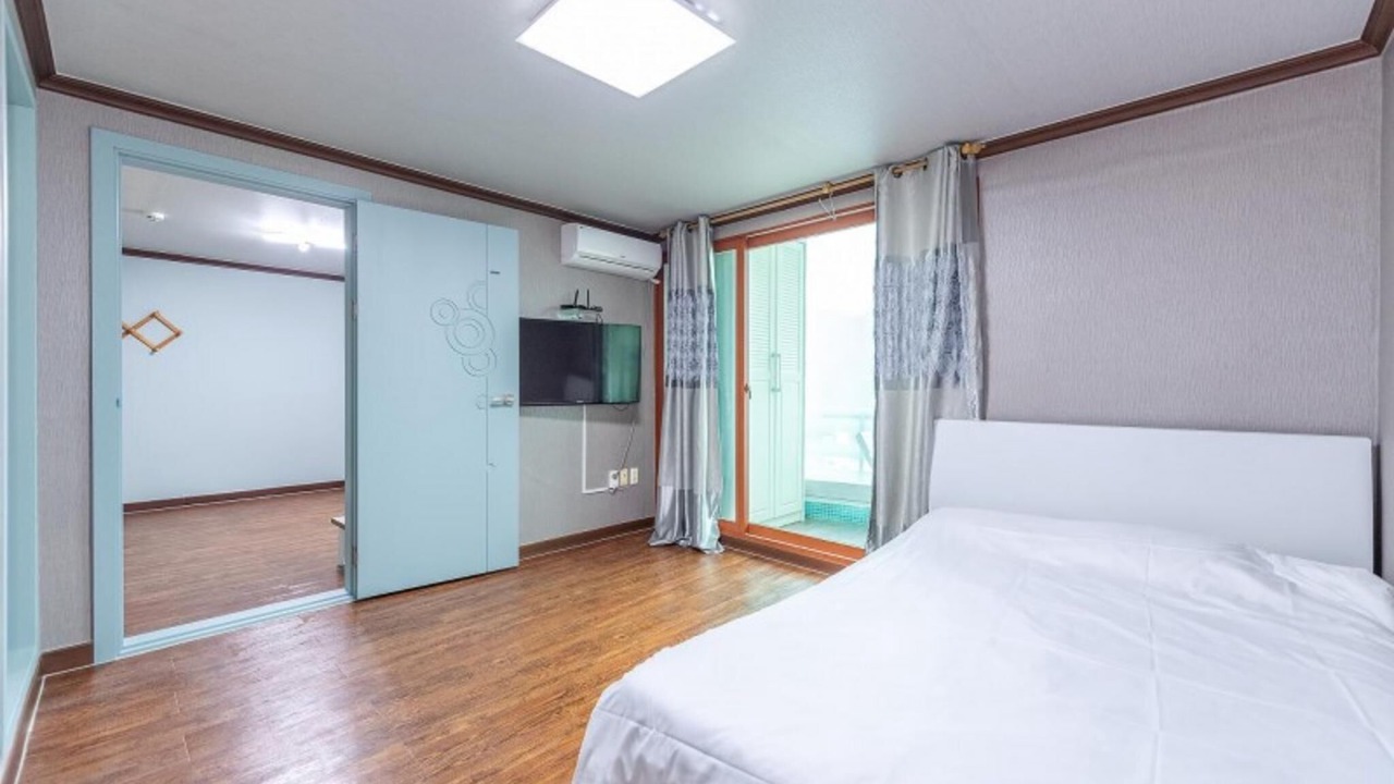Photo of Bedroom in Toseong
