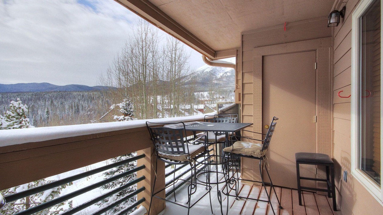 Photo of Patio Balcony in Wildernest
