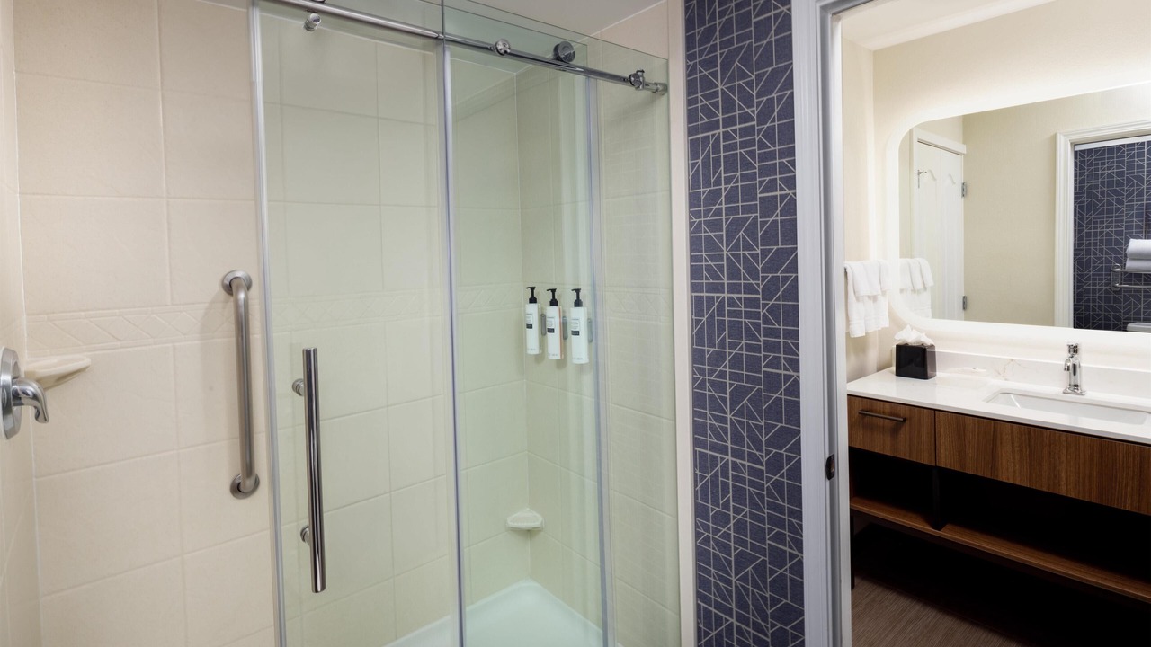 Photo of Bathroom in Gateway