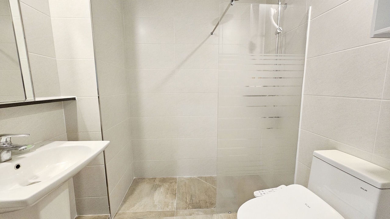 Photo of Bathroom in Aewol