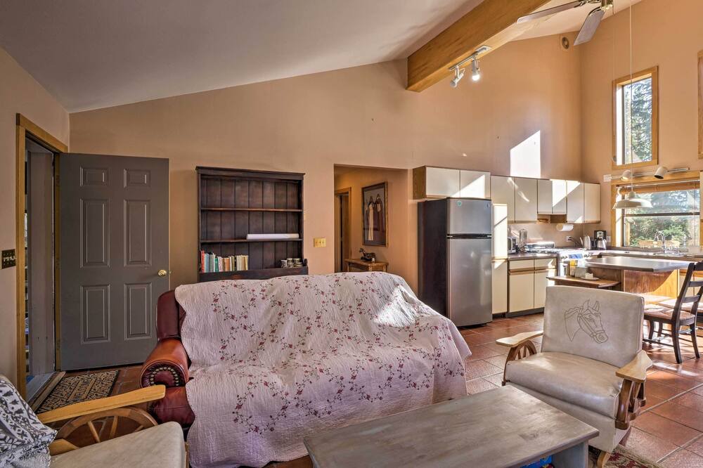 Photo of Bedroom in Valley of the Sun