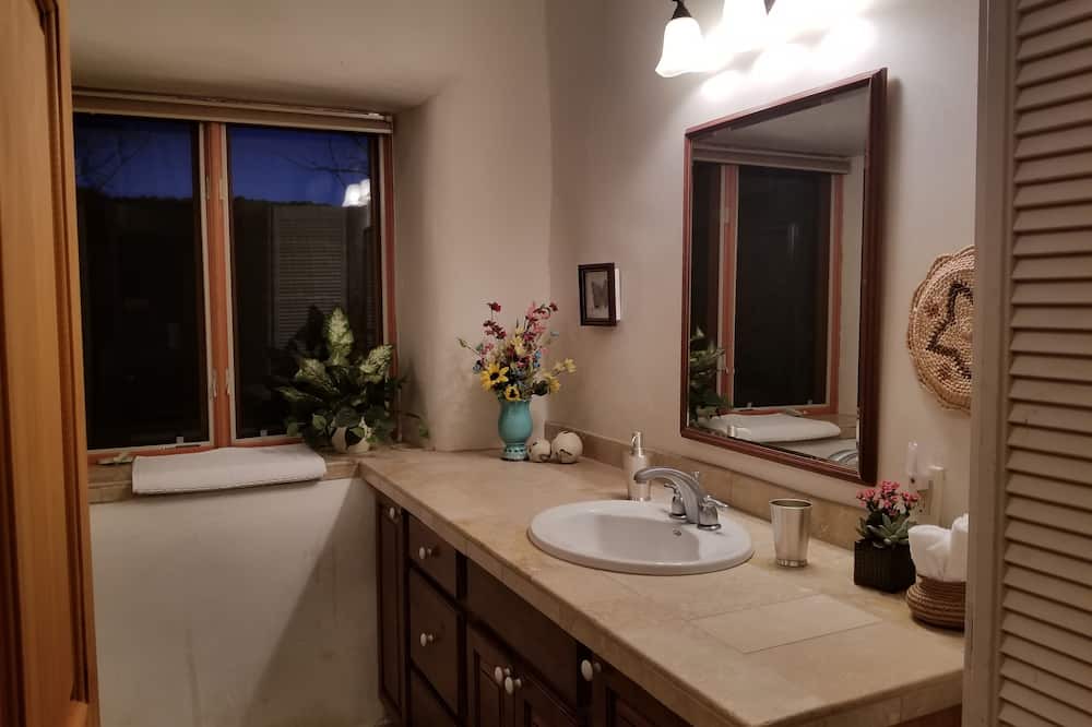 Photo of Bathroom in Mancos