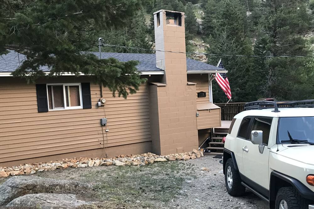 Photo of Outdoor in Lyons