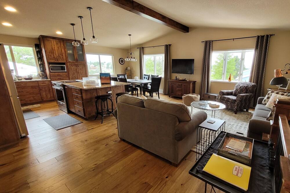 Photo of Bedroom in Northeast Colorado Springs