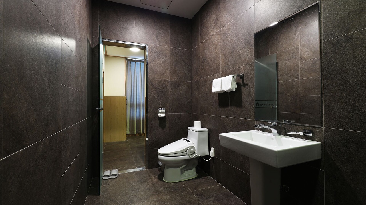 Photo of Bathroom in Seo-Gu