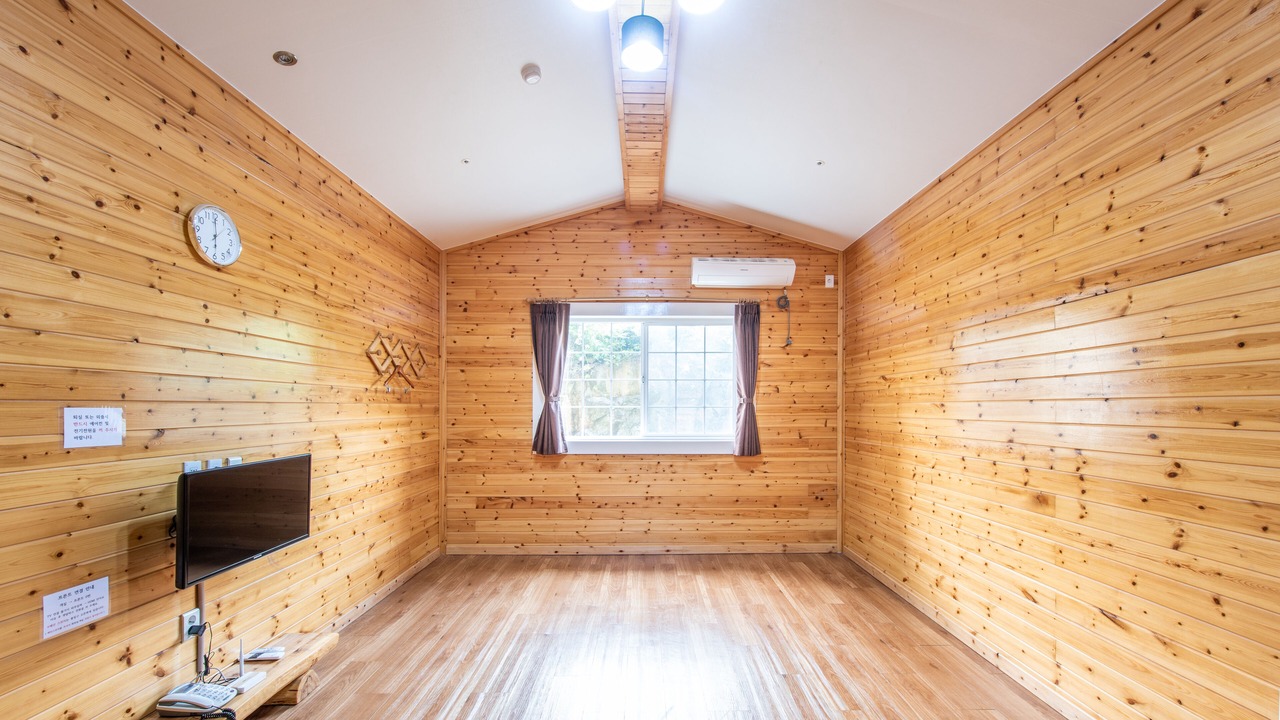 Photo of Bedroom in Daecheon-dong