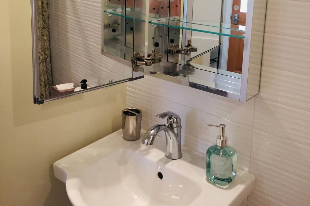Photo of Bathroom in Martin Acres