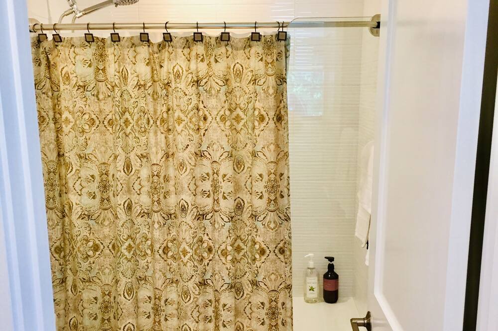 Photo of Bathroom in Martin Acres