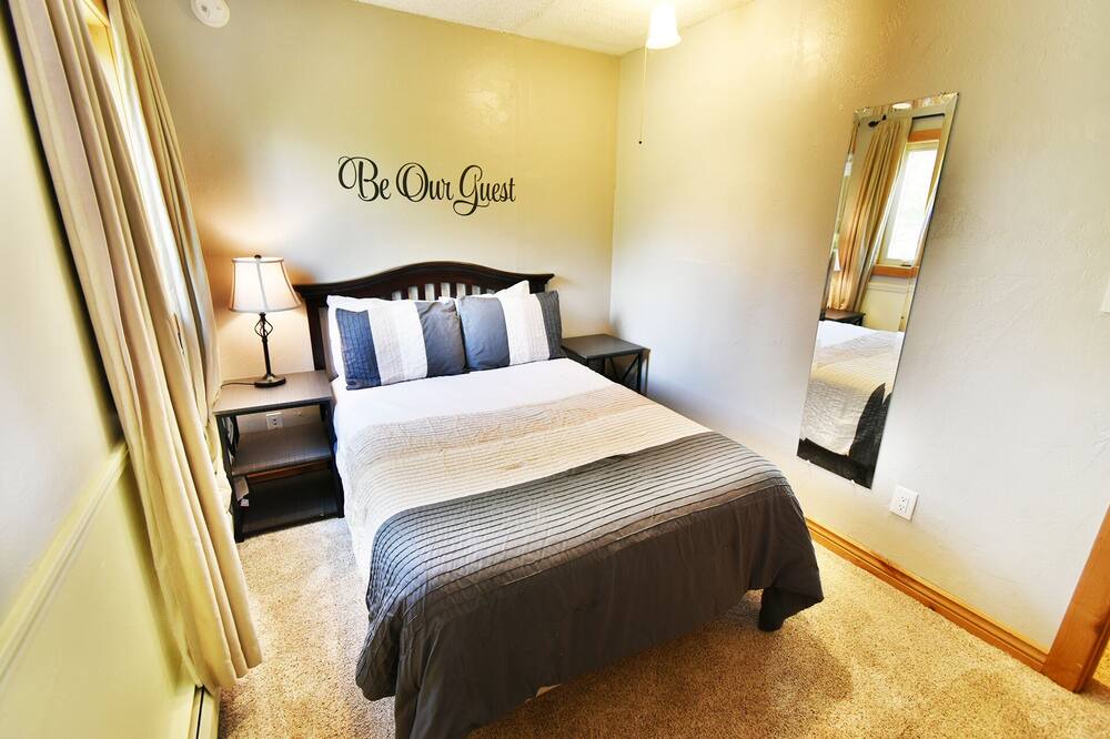 Photo of Bedroom in Frisco