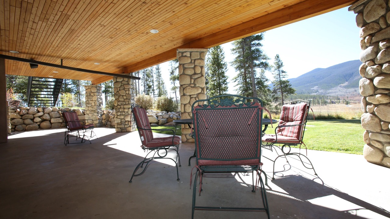 Photo of Patio Balcony in Granby