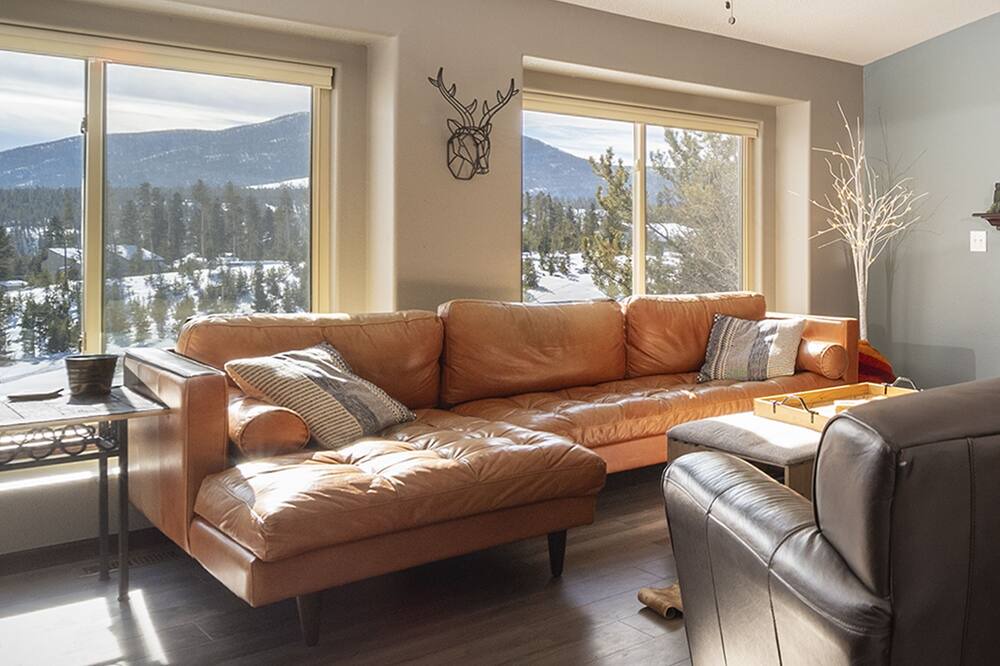 Photo of Bedroom in Grand View Highlands