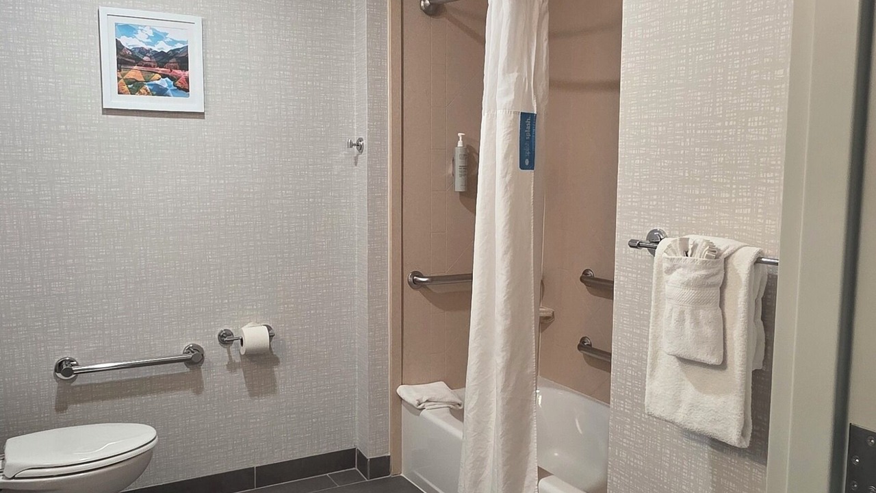Photo of Bathroom in Craig