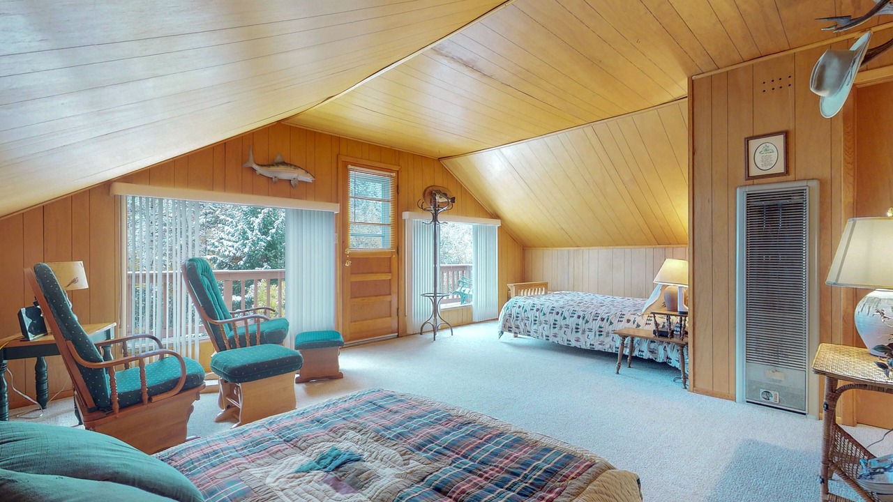 Photo of Bedroom in Lyons
