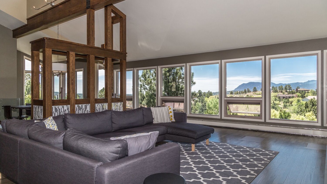 Photo of Livingroom in Northwest Colorado Springs
