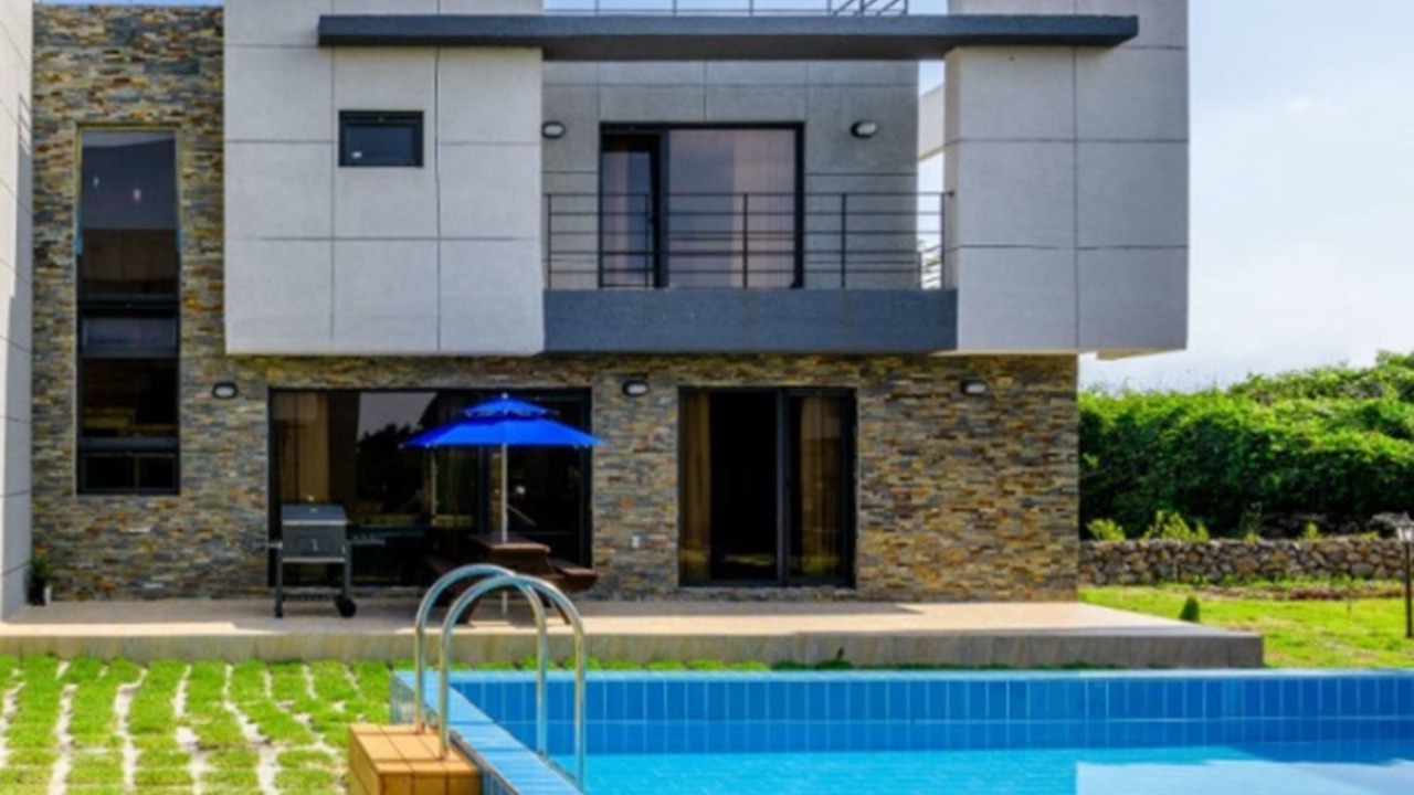 Photo of Outdoor in Hallim