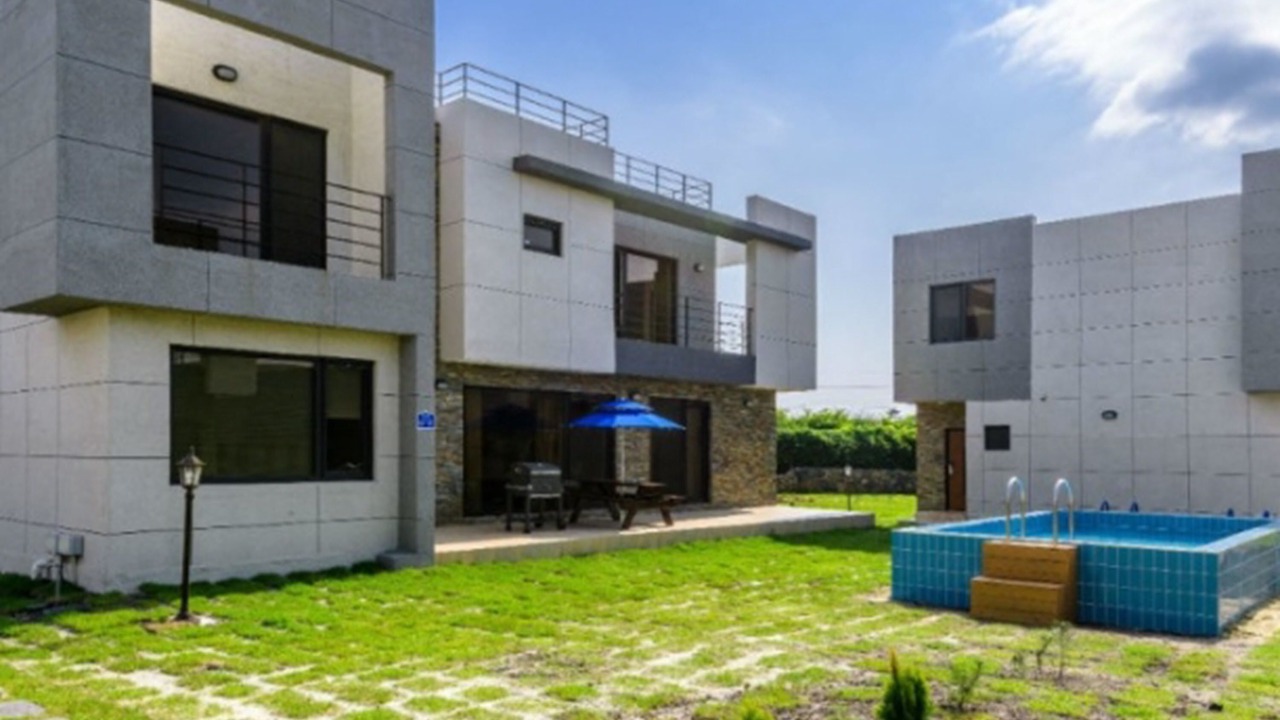 Photo of Outdoor in Hallim