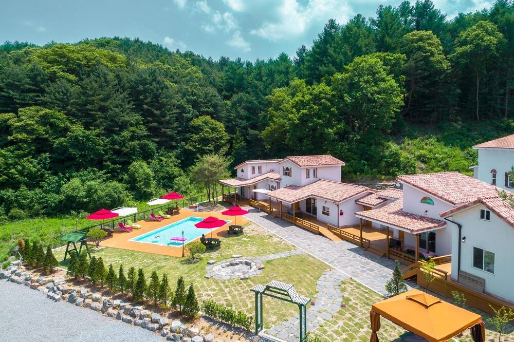 Photo of Outdoor in Seo