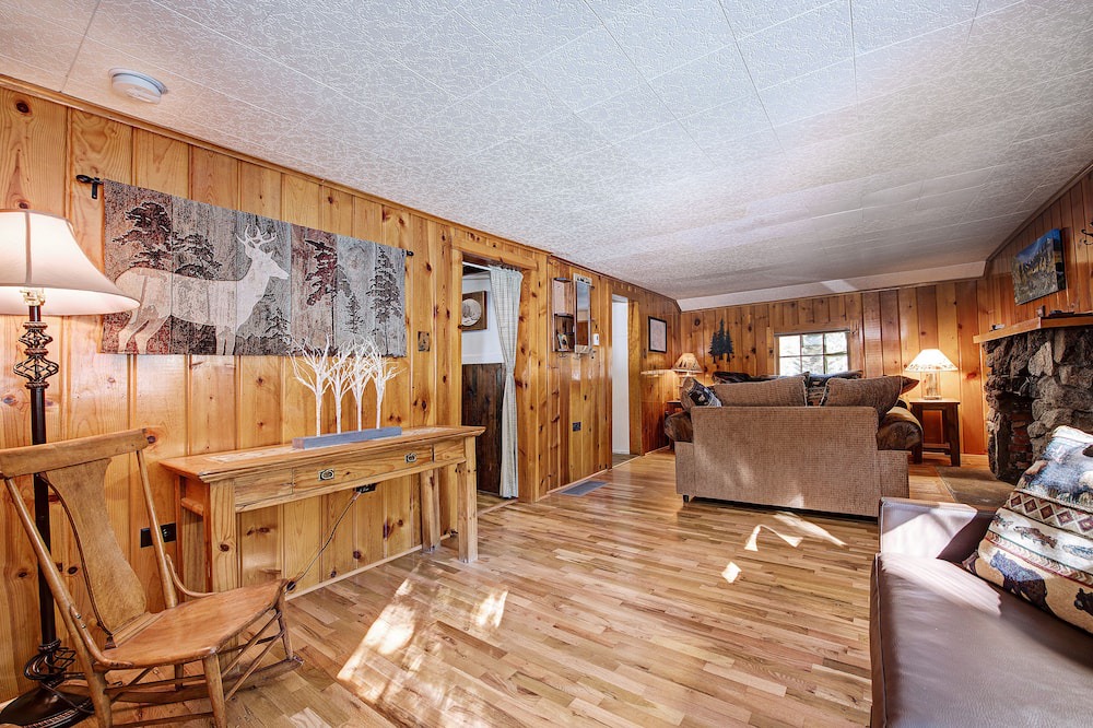 Photo of Bedroom in Lyons