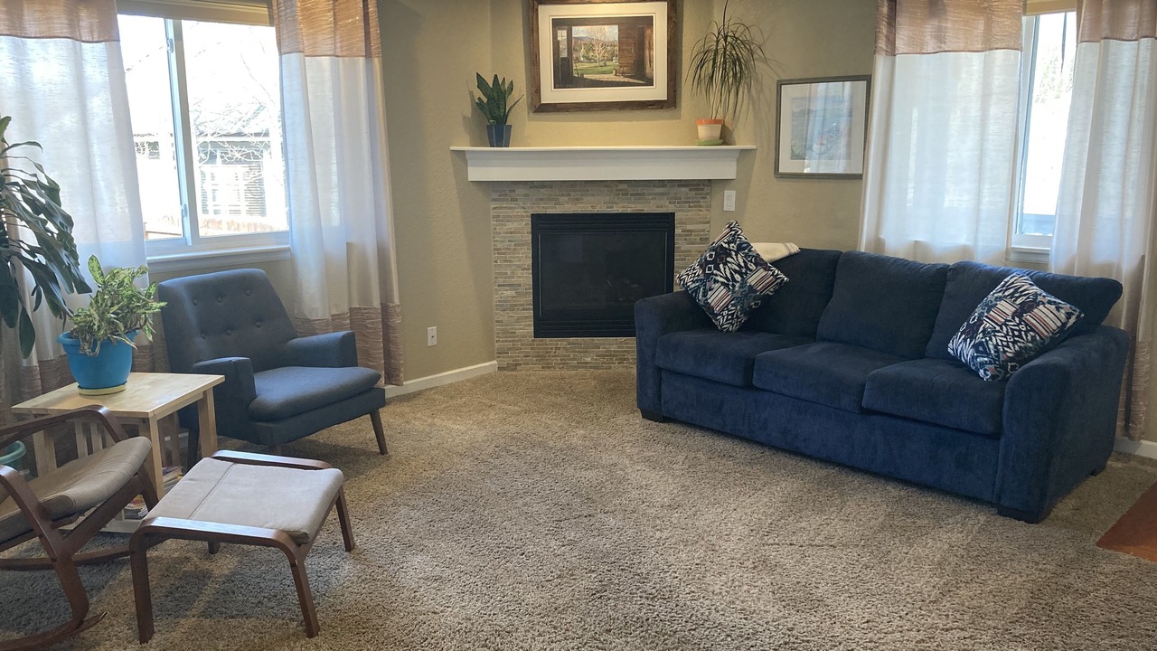 Photo of Livingroom in Summit Cove