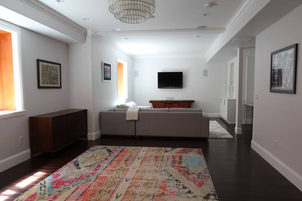 Photo of Bedroom in Mapleton Hill