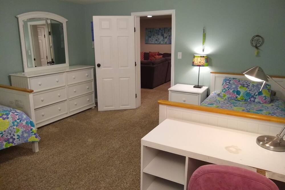 Photo of Bedroom in Green Meadows