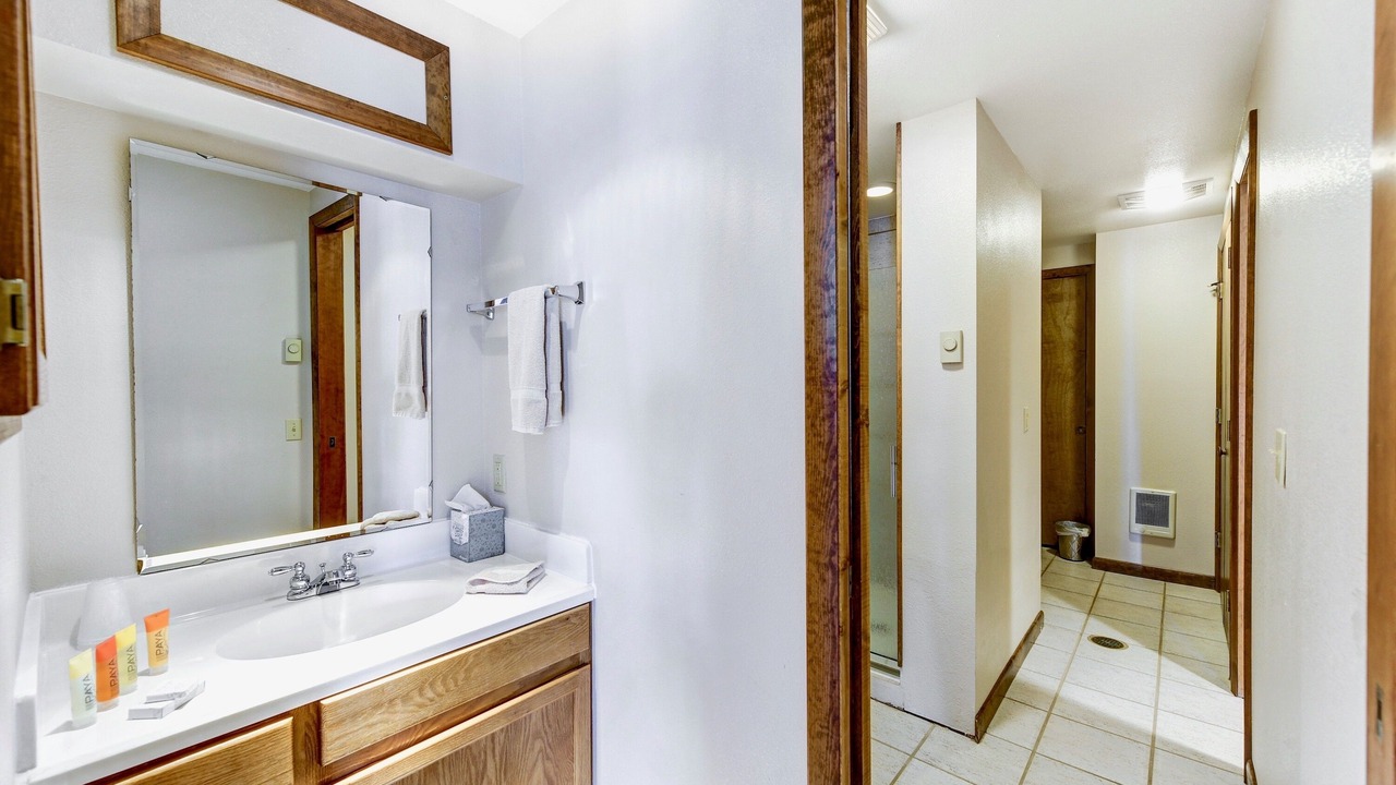 Photo of Bathroom in Windcliff Estates