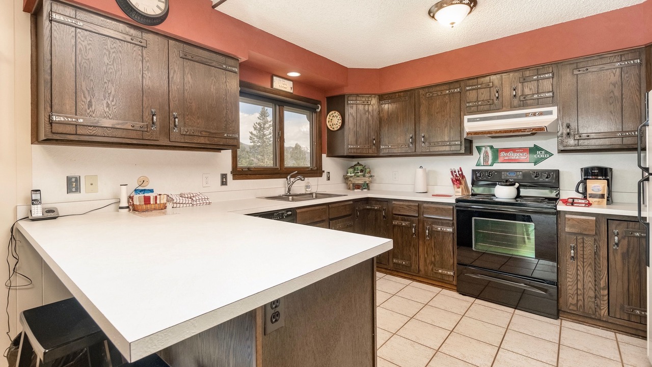 Photo of Kitchen in Windcliff Estates