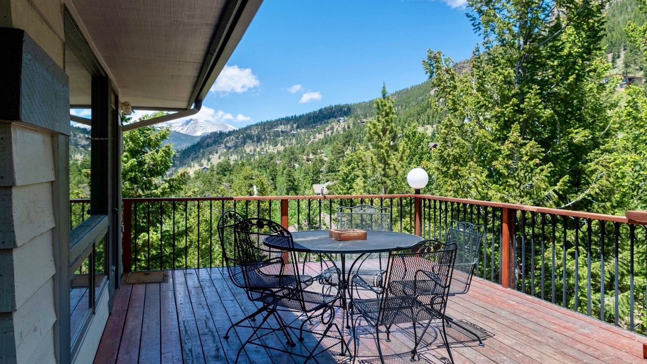 Photo of Patio Balcony in Windcliff Estates