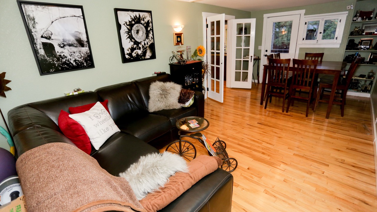 Photo of Livingroom in Indian Hills