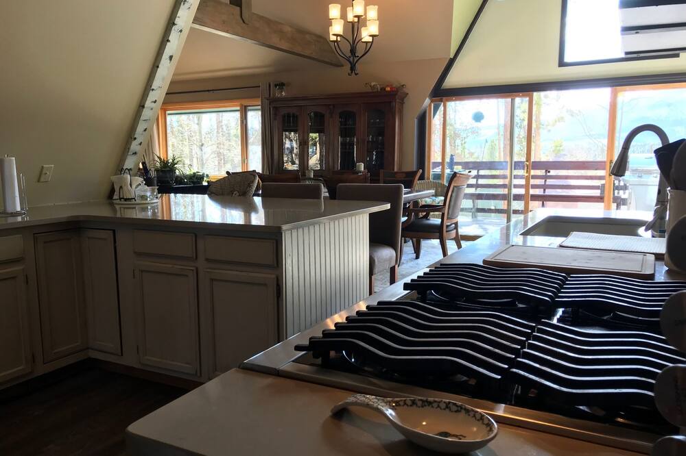 Photo of Bedroom in Grand View Highlands