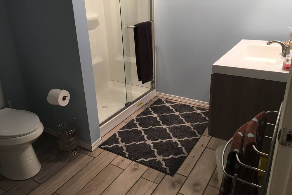 Photo of Bathroom in Aurora