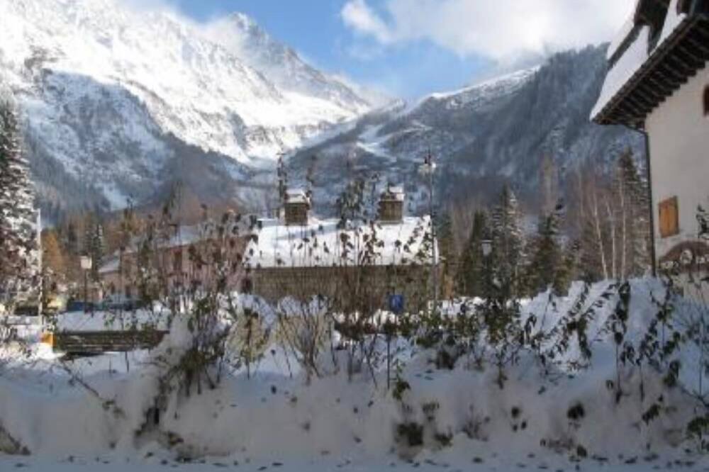 Photo of Others in Argentiere