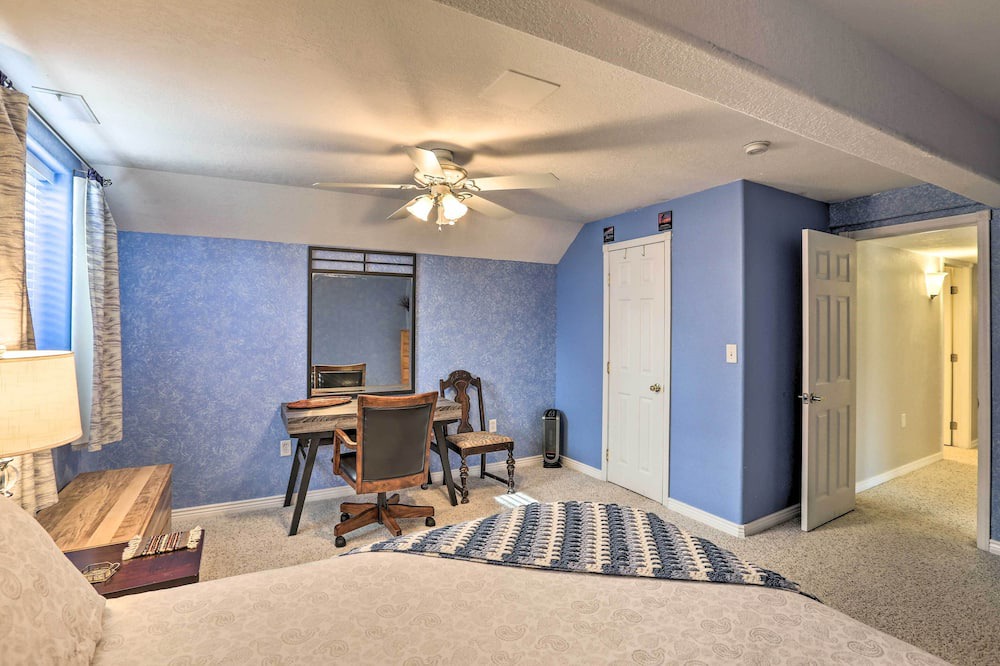 Photo of Bedroom in Columbine Valley