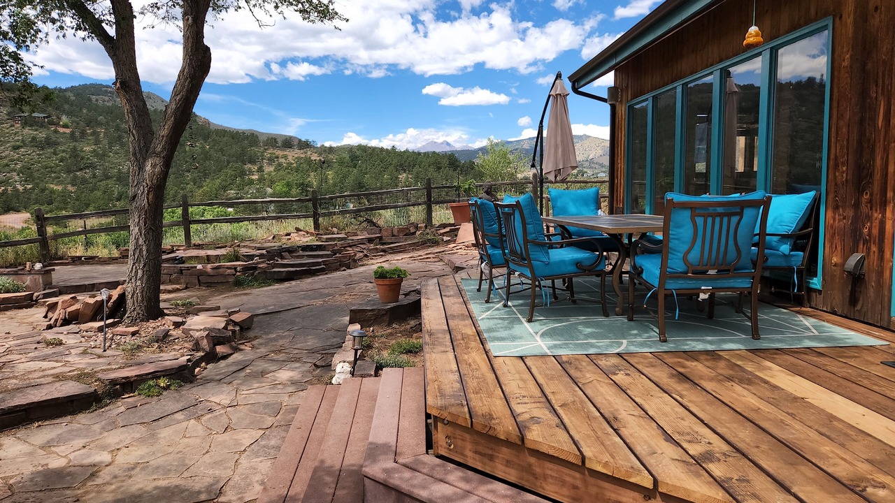 Photo of Outdoor in Lyons