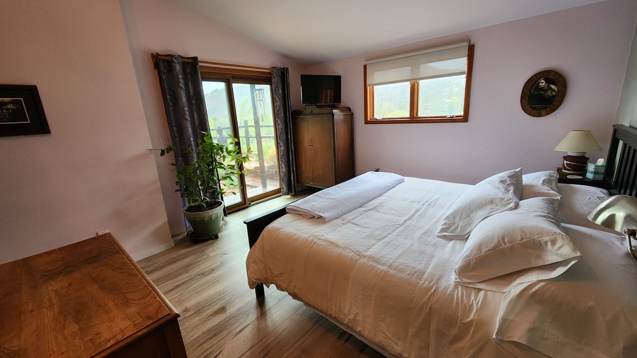 Photo of Bedroom in Lyons