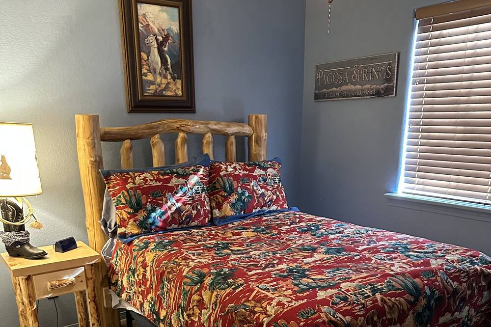 Photo of Bedroom in San Juan River Village