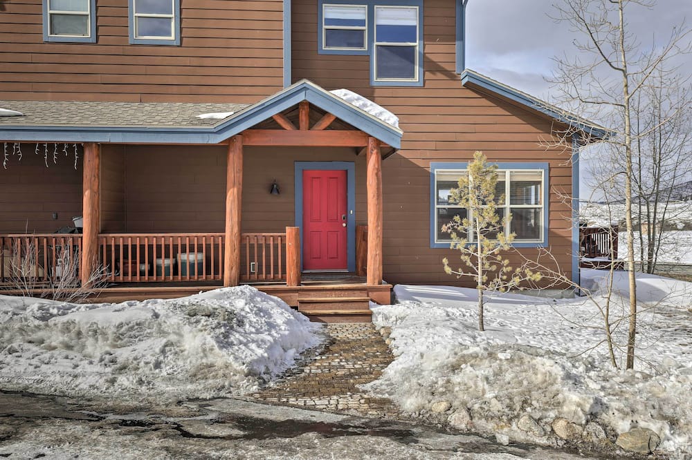 Photo of Outdoor in Summit Cove