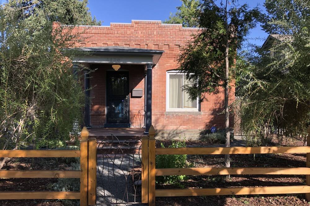 Photo of Outdoor in Sunnyside