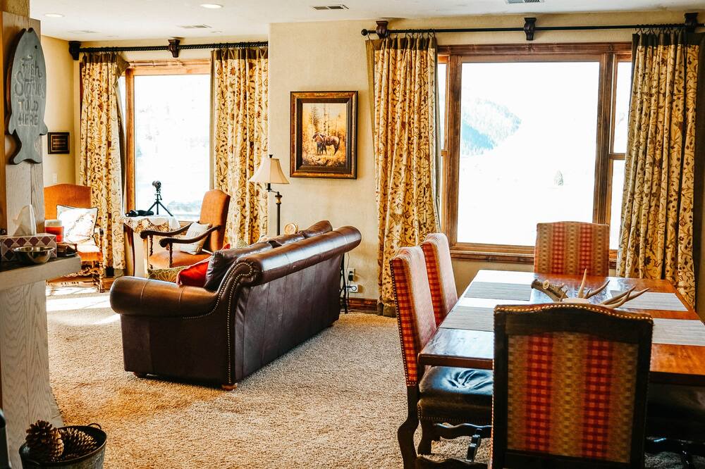 Photo of Livingroom in Gypsum