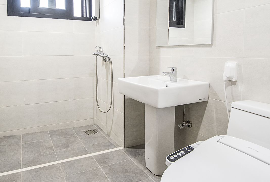 Photo of Bathroom in Jungmun