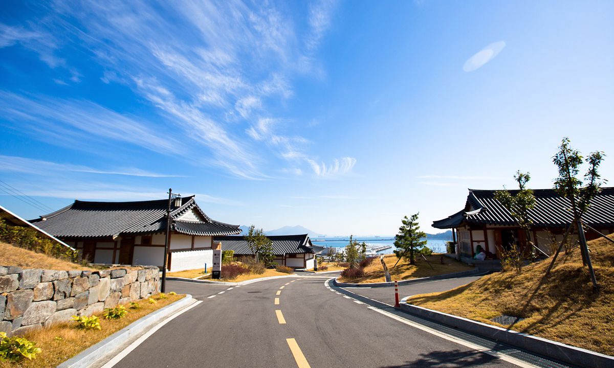 Photo of Buildings in Yeosu