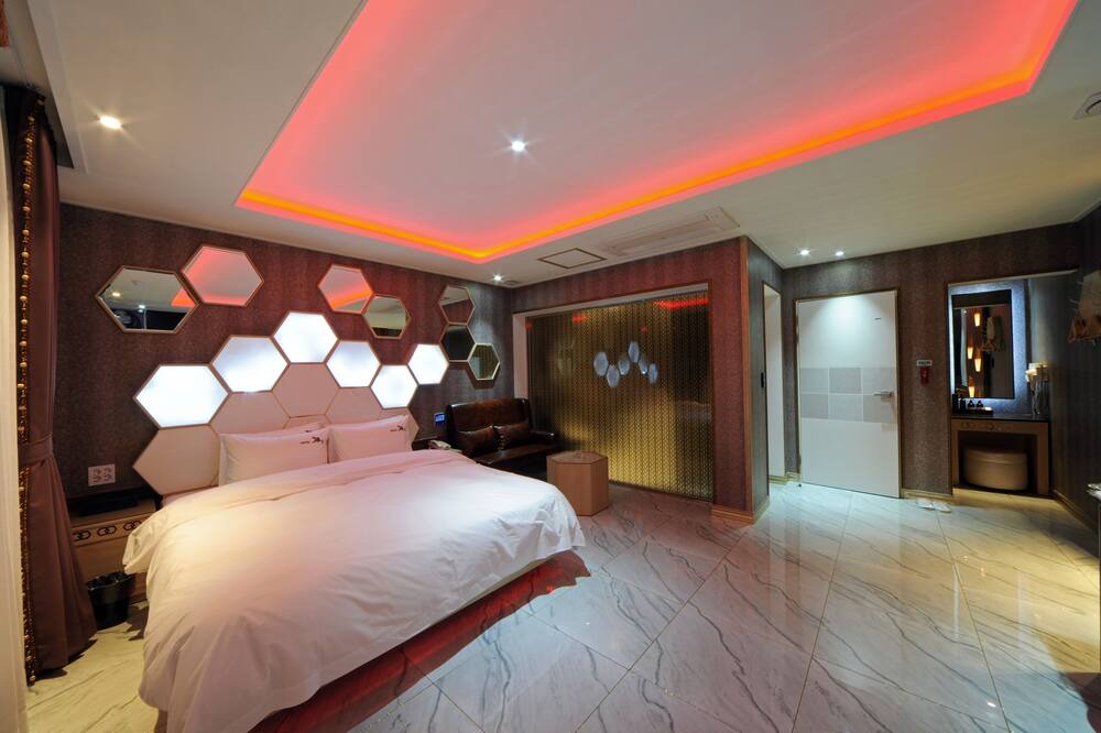 Photo of Bedroom in Jinhae-daero